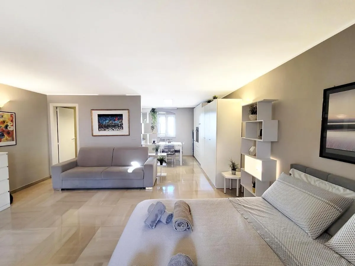 Penthouse In The Heart Of Bari With Terrace Apartment Italy