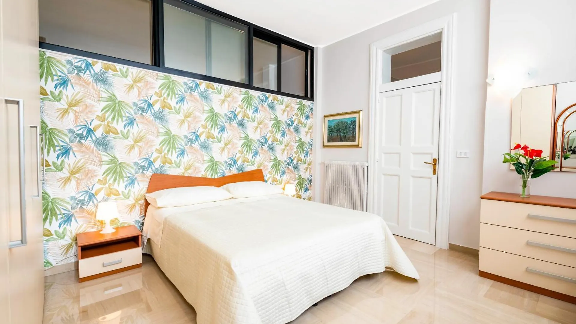 Penthouse In The Heart Of Bari With Terrace公寓